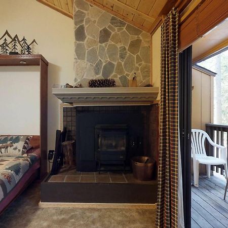 The Treehouse Condominium Shaver Lake Exterior photo